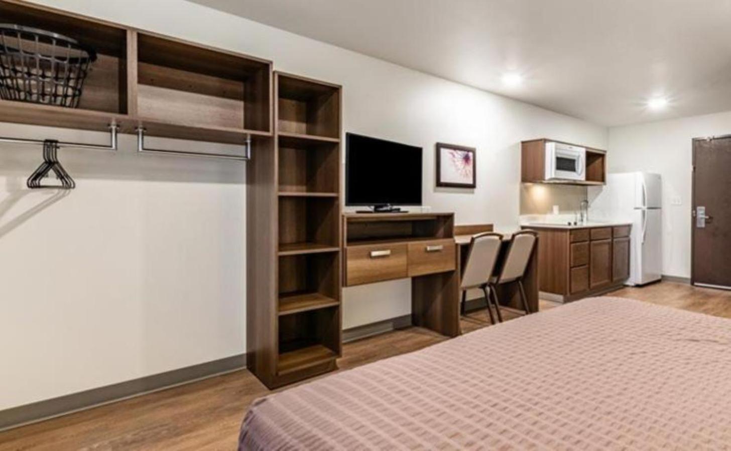 Woodspring Suites Indianapolis Airport South Екстериор снимка